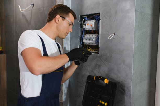 Best Circuit Breaker Repair  in Country Clu, CA